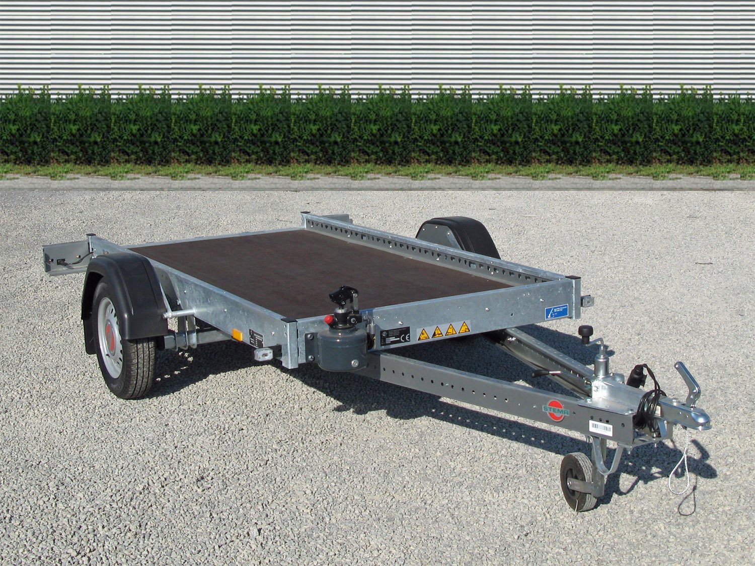 0e4996ce1ba7f629bb900d7a38b2dc48.jpg STEMA WOM XT 750 STS O1 7.5-25-13.1 Ungebremster Absenkanhänger – Bild 1